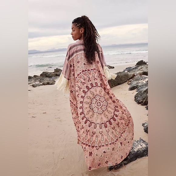 𝓯𝓹 Free People ~ ✨Host Pick ✨ Watching Waves Maxi Shirt in Mauve Combo - Picture 3 of 14